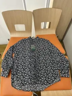 新品未使用　アフタヌーンティー　ブラックフラワーフリルブラウス　M/L タグ付のサムネイル