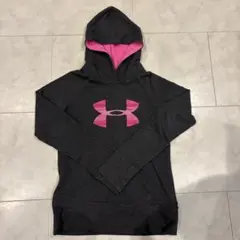 Under Armour フード付きパーカー 指穴付き　グレー/ピンク　YMD