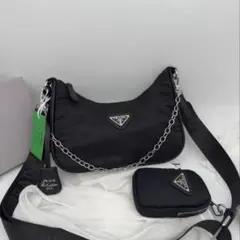 PRADA ブラック ナイロン ショルダーバッグ ノベルティ
