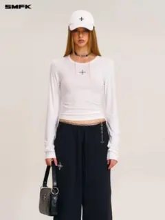 SMFK ホワイト 長袖Tシャツ
