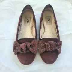 UGG　フラットシューズ　リボン　23㌢　内ボア