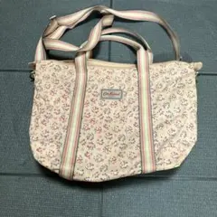 花柄ショルダーバッグ ベージュ 中型
