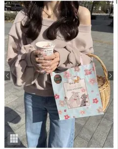 【新品タグ付き】オフショルダー　スウェット トップス