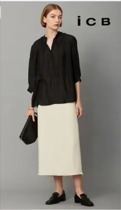 タグ付き　ICB スカート