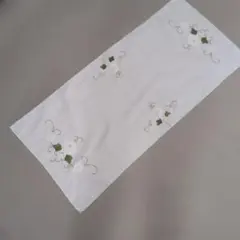 花柄刺繍 テーブルセンター ホワイトのサムネイル