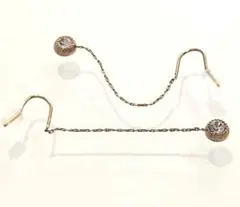 【ピアスおまとめ買いで割引します】チェーン付きクリスタル風ピアス