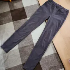 グレー ストレッチ スキニーパンツ