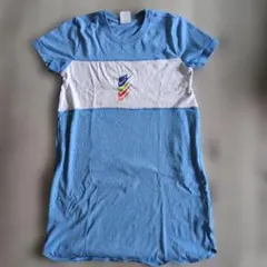 NIKE マルチカラーロゴ 半袖Tシャツ ライトブルー150㌢のサムネイル