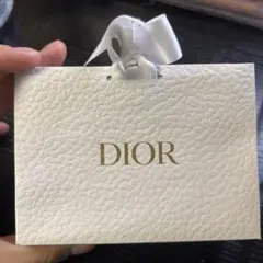 Dior ホワイトレザー調タグ リボン付き