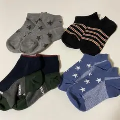 キッズ靴下4足セット　13〜16センチ　新品