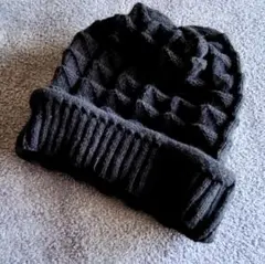新品　黒　ニット帽　フリーサイズ　暖か　　　シンプル