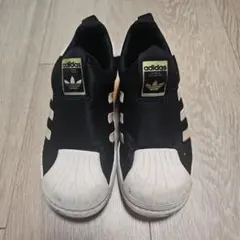 メルカリ市直前割り！adidas スニーカー ブラック×ホワイト１９cm
