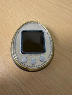たまごっち4U ブルー Tamagotchiのサムネイル