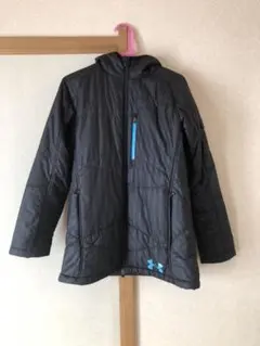 Under Armourジャケット（中綿）／黒