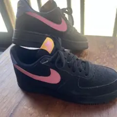 Nike スニーカー 黒/ピンク