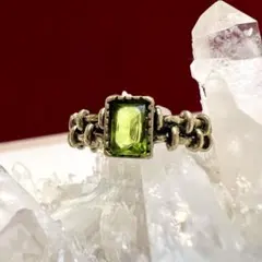 ヴィンテージ デザイン　アクセサリー　リング　ゴールド　指輪　グリーン緑色のサムネイル