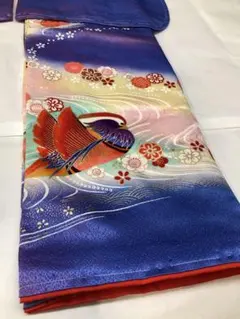 新品 振袖 シルク100% 鳥と花のデザインのサムネイル