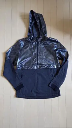 Under Armour　アンダーアーマー　フード付きパーカー　ハーフジップ