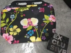 LeSportsac　未使用品 レスポートサック トロピカルフローラル　ポーチのサムネイル