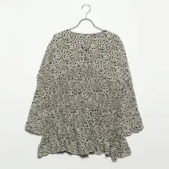 Lily Brown　フレアシフォンブラウス