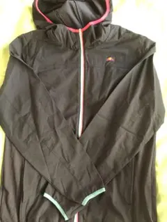 エレッセ  レディース　パーカー　ブラック　Lサイズ　テニス　スポーツ　ウエア