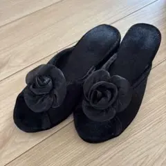 4cmヒール　スリッパ　黒　24.5㎝ 卒入園　卒入学