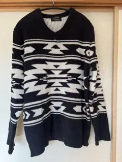 オルテガ柄　Vネック ニットセーター L