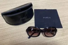 FURLA サングラス ブラックフレーム ブラウンレンズ