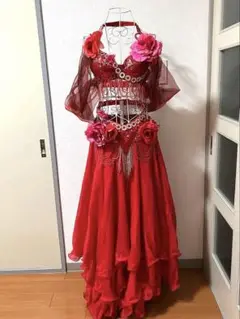 赤色ベリーダンスセットアップ　薔薇の装飾