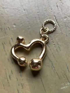 ハート型ゴールドチャーム