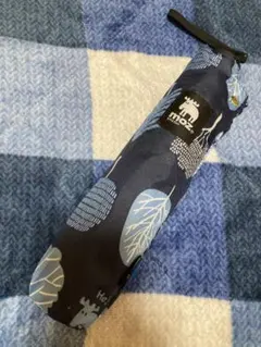 週末お値下げ⭐︎moz 折りたたみ傘 ネイビー葉柄