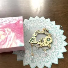 ディズニー　シークレットストラップ　シンデレラ