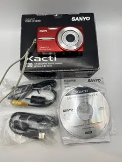 希少　SANYO Xacti DSC-X-1200　レッド　　動作確認済　美品 SANYO Xacti DSC-X1200 12.1メガピクセル ジャンク品 - メルカリ