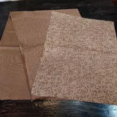 薄茶花柄・薄茶リバーシブル二種