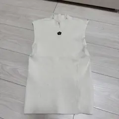 LILY BROWN ノースリーブトップス アイボリー