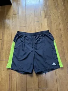 アディダス adidas ハーフパンツ Lサイズ　ランニング
