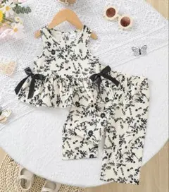 【新品】花柄 ノースリーブ セットアップ 86-92㎝（18〜24ヶ月）のサムネイル