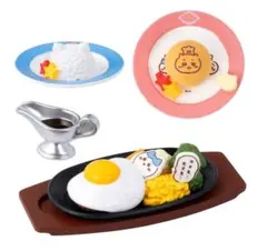 ちいかわレストラン ミニフィギュアコレクション ③ハチワレの目玉焼きハンバーグ