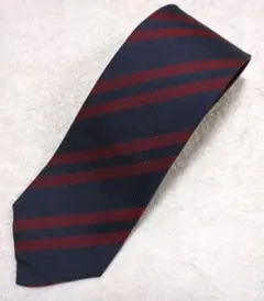 Dominique France ネイビーと赤のストライプ ネクタイ