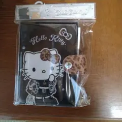 ま*る様 Hello Kitty ヒョウ柄　シールバインダー