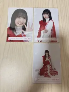 櫻坂46 生写真 山田桃実 「新参者 二〇二五」赤白衣装