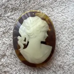 カメオ ベッコウ風 ヴィンテージブローチ