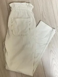 プティマイン フリル付きホワイトロングパンツ 130サイズ