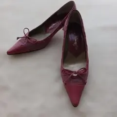 【銀座かねまつ】ピンクポインテッドトゥパンプス リボン付き