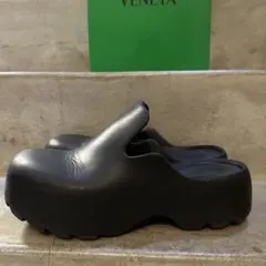 2026年最新】Bottega Veneta メンズ サボ・クロッグサンダルの人気