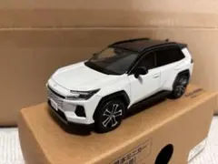 新型RAV4 GR カラーサンプル プラチナホワイトパールマイカ - メルカリ