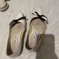 JIMMY CHOO ホワイト ポインテッドトゥ フラットシューズ