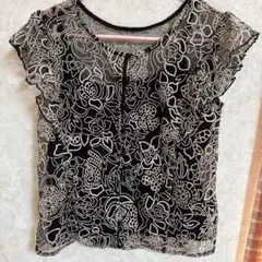 Lily Brown フラワー刺繍 半袖ブラウス
