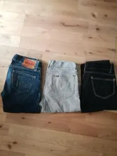 おトク!!　Levi's 他　パンツ2本 セット　まとめ売り♪のサムネイル