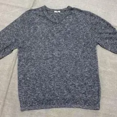 GU Vネックセーター　Mサイズ グレー